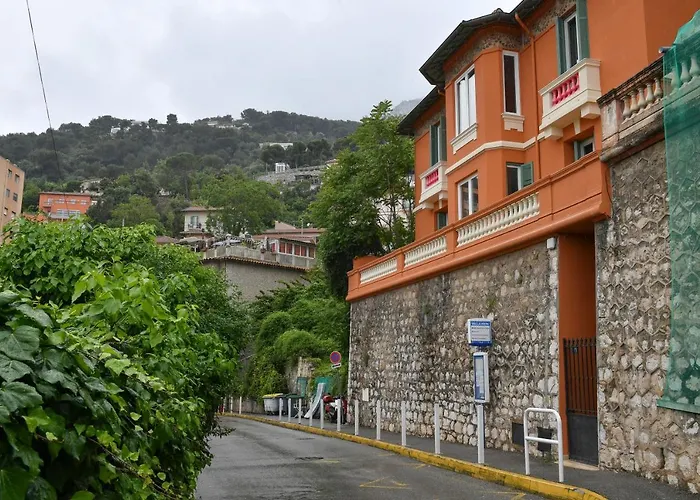 1 Bedroom Next To Monaco *