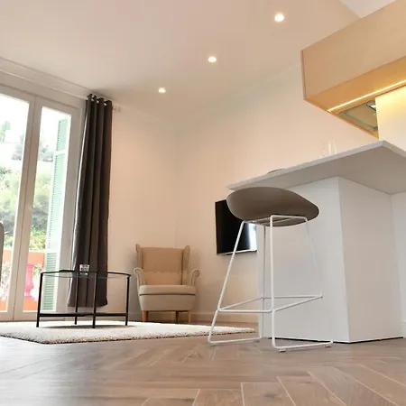 1 Bedroom Next To Monaco Appartement *