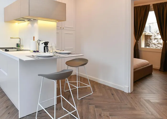 1 Bedroom Next To Monaco *
