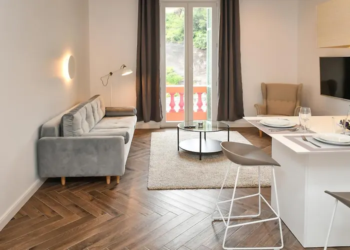 1 Bedroom Next To Monaco Appartamento *