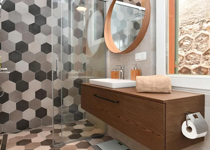 1 Bedroom Next To Monaco Appartamento *