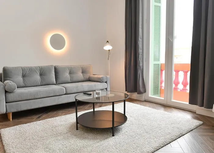 1 Bedroom Next To Monaco * Beausoleil